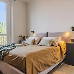 Cozy Retreat In The City Center