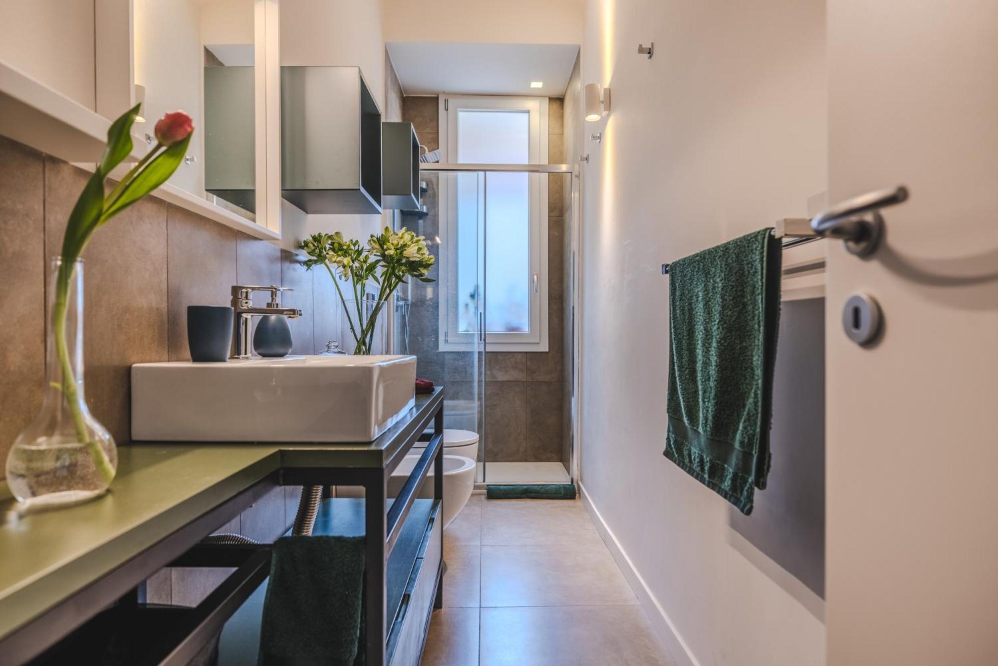 Cozy Retreat In The City Center *